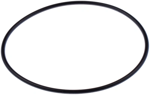 O-ring w kolorze czarnym, wykonany z elastycznego materiału, o okrągłym kształcie. Widok z góry prezentuje jego gładką fakturę i brak zauważalnych detali dodatkowych. Produkt leży płasko na białym tle.