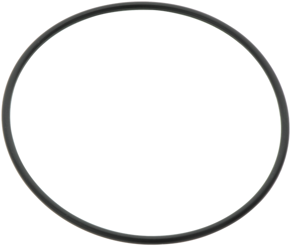 O-ring do dmuchawy 170BT Husqvarna, czarny, elastyczny pierścień z gumy. Ukazany frontalnie, na jednolitym tle. Widoczna struktura powierzchni, brak napisów lub logo. Idealny do uszczelnienia komponentów w urządzeniach.