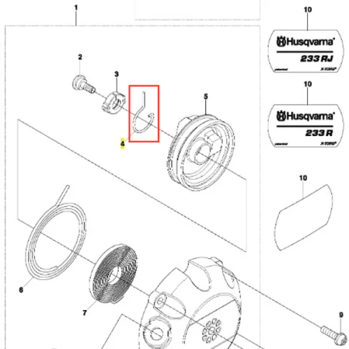 Ramię wykaszarki Husqvarna 233 RJ w kolorze metalicznym, z zaokrąglonym kształtem. Ujęcie frontalne, produkt leży płasko na białym tle. Widoczne detale konstrukcyjne oraz logo Husqvarna. Element przeznaczony do mocowania w sprzęcie ogrodowym.