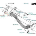 Amortyzator wykaszarki 265 RX Husqvarna z elastyczną rurą, stalowymi mocowaniami i oznaczeniami części na jednolitym tle. Idealny do wymiany w urządzeniach Husqvarna.