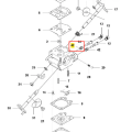Sprężyna wykaszarki Husqvarna 243 RJ, metalowa i elastyczna, widoczna z boku. W tle schemat montażu, na jednolitym tle, oznaczona numerem 42, kluczowa dla działania urządzenia, bez dodatkowych detali i logo.