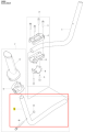Uchwyt wykaszarki 236 RS Husqvarna, widok z góry. Produkt w kształcie prostokątnego uchwytu z zamontowanymi elementami mocującymi. Wykonany z tworzywa sztucznego, koloru czarnego. Widoczne otwory montażowe oraz detale mocowania.