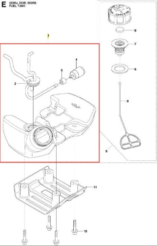 Czarny zbiornik paliwa do wykaszarki Husqvarna 253RJ, wykonany z tworzywa sztucznego. Okrągły otwór i elementy mocujące na spodzie. Logo Husqvarna na froncie, widok frontalny podkreślający kształt i detale.