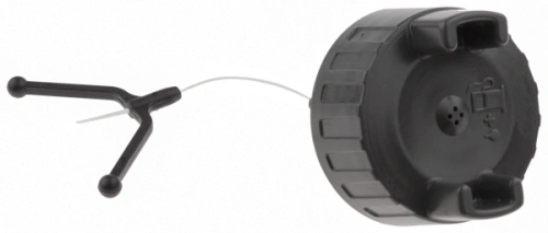 Korek zbiornika dmuchawy 356BTx Husqvarna w kolorze czarnym, okrągły z widocznymi szczelinami wentylacyjnymi. W komplecie z mocowaniem. Produkt leżący na białym tle, pokazany frontalnie z detalami uchwytu.