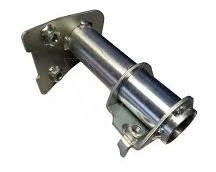 Wspornik ridera R 111B Husqvarna, metalowy, w kolorze srebrnym, o cylindrycznej budowie z bocznymi uchwytami. Ujęcie z boku, pokazuje elementy mocujące oraz gładką, błyszczącą powierzchnię. Produkt przeznaczony do montażu w maszynach ogrodowych.