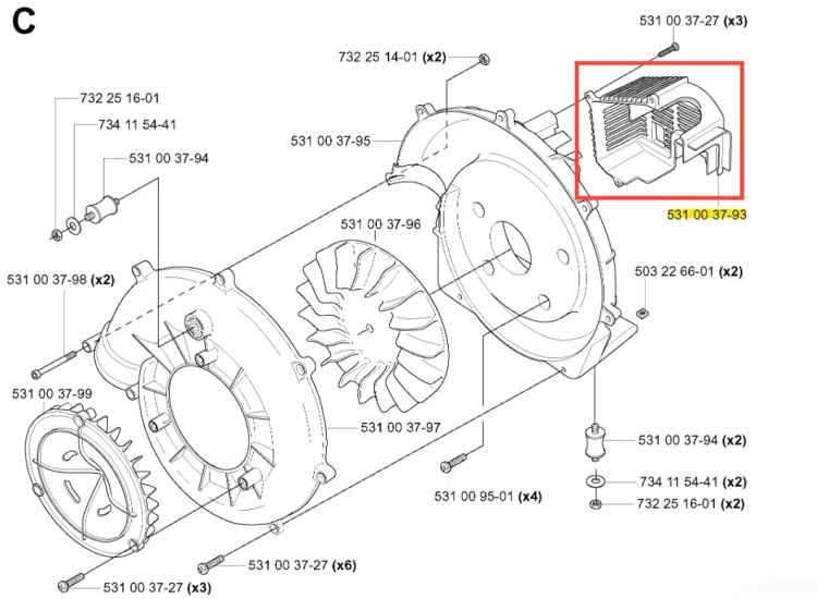 Osłona dmuchawy 125 BT Husqvarna, prostokątna z tworzywa, z kanałami wentylacyjnymi i oznaczeniami dostępu, w pozycji otwartej na białym tle.