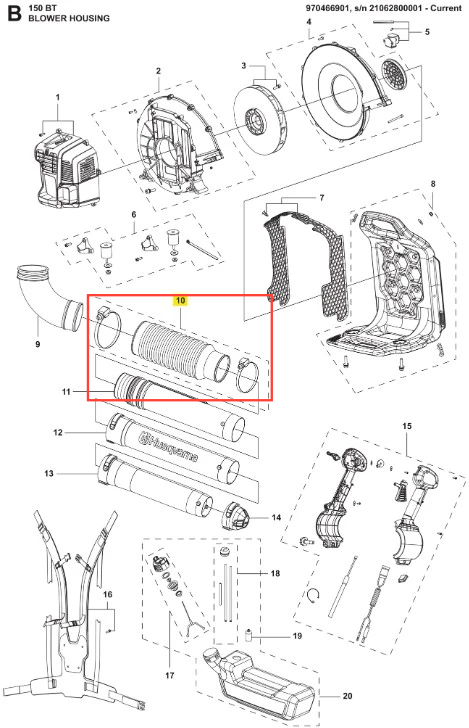 Zestaw naprawczy dmuchawy 150BT Husqvarna z czarnym elastycznym przewodem wentylacyjnym i metalowymi końcówkami na białym tle, pokazujący szczegóły i logo marki.
