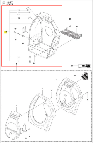 Podwozie dmuchawy 356BTx Husqvarna, w kolorze jasno szarym, z widocznym logo Husqvarna. Ujęcie frontalne, produkt leży na płasko. Widoczne otwory montażowe oraz struktura obudowy. Z tyłu elementy mocujące, wyróżniająca się tekstura.