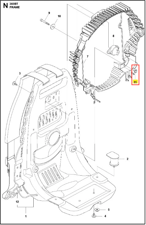Rama zacisku dmuchawy Husqvarna 360BT, widok frontalny. Widać detale konstrukcyjne, w tym otwory wentylacyjne i mocowania. Obok widoczny pierścień mocujący, w kolorze ciemnoszarym, z wyraźnie zaznaczonym elementem numer 11. Tło jasne, graficzne.