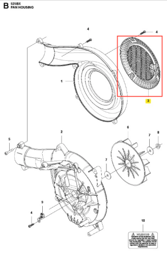 Osłona dmuchawy 525BX Husqvarna, o owalu i teksturowanej powierzchni, w jasnoszarym kolorze. Widok z boku ukazujący otwór wentylacyjny z siatką, ułożona na białym tle. Element ma szczegóły mocowania, pasujący do części dmuchawy.