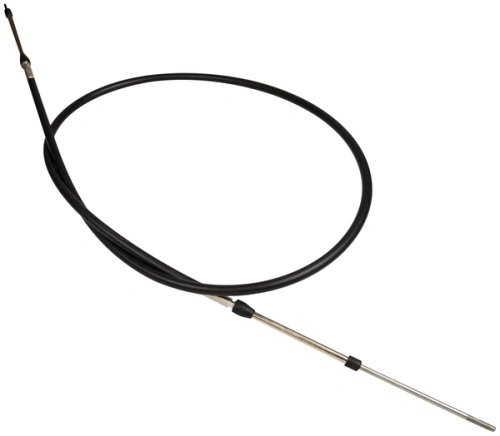 Przewód sterowania ridera R213C Husqvarna w czarnym kolorze, z metalowym końcówką. Ułożony w pętlę, widok z boku. Na zdjęciu widać wyraźny mechanizm mocowania, a jego długość może być kluczowa do właściwego montażu w urządzeniu.