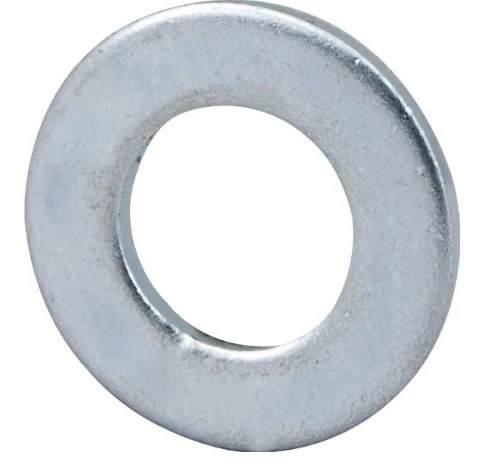 Podkładka metalowa, okrągła, o średnicy wewnętrznej 1 cm, zewnętrznej 5 cm, wykonana ze stali, w kolorze srebrnym. Produkt leży na płaskiej powierzchni, z wyraźnie widoczną fakturą i gładką powierzchnią.