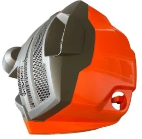 Zespół maski silnika ridera R215TX Husqvarna w kolorze pomarańczowym i szarym, z wyraźnymi otworami wentylacyjnymi. Widok z boku, gdzie ukazany jest kształt oraz wloty powietrza. Element zamontowany, bez widocznych detali dodatkowych.