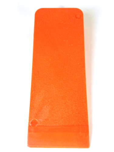 Klin do obalania w kolorze pomarańczowym, wykonany z tworzywa sztucznego, o wymiarach 14 cm. Ujęcie frontalne, na jednolitym tle, ukazujące płaską powierzchnię oraz umiarkowaną teksturę. Widoczna okrągła wypustka w górnym rogu.