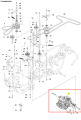 Przekładnia ridera R 112C Husqvarna z boku, metalowa szara konstrukcja z oznaczeniem, elementy mocujące i koła zębate, nowa, na białym tle.
