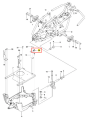 Opaska zaciskowa ridera R115B Husqvarna, metalowa część w kolorze czarnym, widoczna z boku na schemacie. Element o oznaczeniu nr 24, mocujący, szczegółowo przedstawiony w kontekście ramy urządzenia z innymi częściami.