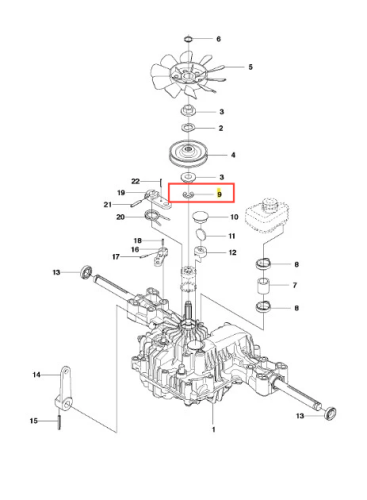 Zacisk ridera R213C Husqvarna, zbliżenie. Schemat części z numerami do identyfikacji, część 9 wyróżniona. Rysunek techniczny w kolorach czarnym, szarym, niebieskim. Dokładne wykonanie elementów mechanicznych.