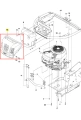 Przegroda cieplna ridera R215TX Husqvarna, widok z boku, montowana na ramieniu, wykonana z ciemnego plastiku z wyraźnym logo. Posiada otwory montażowe oraz zaokrąglony kształt, co podkreśla jej funkcjonalność w konstrukcji maszyny.