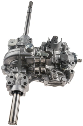 Przekładnia ridera R422Ts Husqvarna w kolorze srebrnym z metaliczną powierzchnią, widoczna z przodu. Elementy mocujące i mechanizm wytaczający są widoczne, a także różne przyciski. Produkt leży na płaskiej powierzchni z jednolitym tłem.
