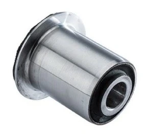 Tuleja ridera R418Ts Husqvarna w kolorze srebrnym, cylindryczny kształt, wykonana z metalu, z czarnym elementem przy podstawie. Widoczny otwór centralny, gładka powierzchnia. Ujęcie z boku, podkreślające detale konstrukcyjne.