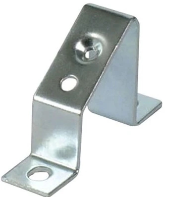 Wspornik ridera RC318T Husqvarna w metalicznym srebrnym kolorze, o prostokątnym kształcie. Ujęcie z boku, ukazujące dwa otwory montażowe. Produkt jest nowy, przeznaczony do mocowania w zastosowaniach mechanicznych. Tło proste.