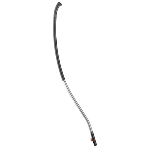 Aluminiowy trzonek Combisystem o długości 150 cm w kolorze srebrnym. Widok frontalny, z lekko zakrzywioną linią. Na końcu trzonka czerwony element mocujący, a jego powierzchnia jest gładka, metaliczna. Bez dodatkowych elementów w tle.