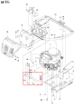 Kolektor ridera R316T Husqvarna w kształcie wydłużonego elementu, montowany na silniku, w kolorze czarnym z metalowymi mocowaniami. Widoczny detal mocowania oraz krawędzi. Fragment z przedstawionym numerem katalogowym, na przejrzystym tle.