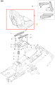 Fotel ridera R316TX Husqvarna w kolorze szarym, z ergonomicznym kształtem siedziska. Widok w perspektywie z góry, pokazujący detale tapicerki. W tle widoczna konstrukcja pod siedzenie, bez zbędnych elementów dekoracyjnych.
