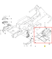 Pokrywa ridera R422Ts Husqvarna w kolorze czarnym, wykonana z tworzywa sztucznego. Widok pod kątem, ukazuje otwartą część, z widocznym logo Husqvarna. Produkt znajduje się na białym tle, bez dodatkowych akcesoriów.