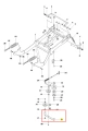 Prowadnik pasa ridera R422Ts Husqvarna, metalowy element w kształcie litery L, montowany z boku. W kolorze szarym z widocznymi otworami mocującymi. Detal wyeksponowany z boku, na białym tle, idealny do identyfikacji w zestawieniu części.