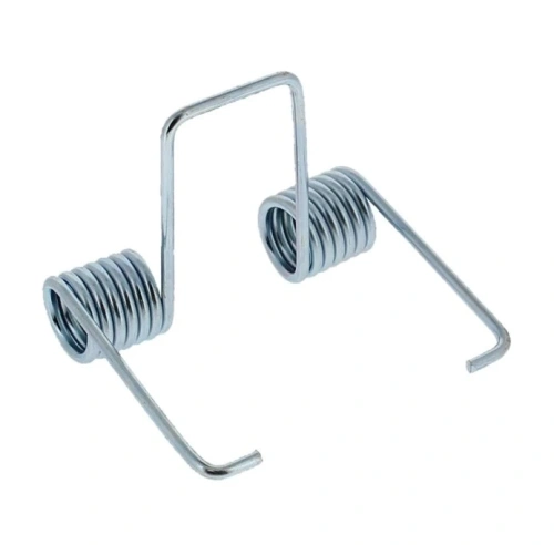 Sprężyna 51 cast kosiarki LC 551VQ Husqvarna, srebrna, metalowa, o spiralnym kształcie. Widoczna z boku, z wyraźnymi końcówkami. Na neutralnym tle. Produkt nowy, przeznaczony do urządzeń ogrodowych. Idealny do naprawy i wymiany.
