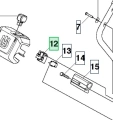 Zbliżenie schematu rozrusznika kosiarki Husqvarna LC 53E z detalem elementu 12 z logo oraz częściami 13, 14 i 15 w układzie montażowym.