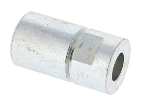 Tuleja ridera RC318T Husqvarna w metalicznym, srebrnym wykończeniu, cylindryczny kształt z jednym otworem. Widok z boku, ukazujący gładką powierzchnię oraz szwy. Produkt o zastosowaniu w maszynach ogrodniczych.