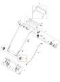 Części zamienne do kosiarki Husqvarna LC 251iS, w tym pokrętło złożenia, widoczne w centralnej części rysunku. Elementy metalowe o funkcjonalnym kształcie, w odcieniu czarnym. Obok śruby oraz mocowania, całość w układzie rozmontowanym.