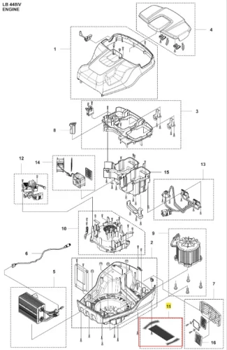 Osłona wlotu kosiarki LB 448iV Husqvarna, czarna, prostokątna z wycięciami, wykonana z tworzywa sztucznego, zamontowana w obudowie silnika. Widok z boku, w układzie rozłożonym, uwidacznia elementy mocujące oraz detale struktury powierzchni.