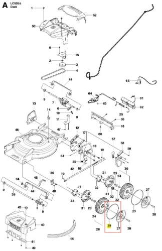 O-ring do kosiarki LC 53E Husqvarna, elastyczny, okrągły element uszczelniający w transparentnym kolorze. Widoczny w rozmontowanej konstrukcji kosiarki, leżący na płaskiej powierzchni, z detalami wskazującymi na materiały syntetyczne.