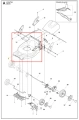 Podwozie kosiarki LC 347VE Husqvarna, w kolorze ciemnoszarym z elementami metalowymi, widoczne od góry. Okrągły kształt, z otworem na mulczowanie i mocowaniami, w pozycji rozłożonej. Wyraźne linie i detale, montowane z częściami.