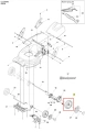 Koło kompletne 230 do kosiarki Husqvarna LC 353VE, przedstawione z boku w widoku eksplodowanym. Element ma okrągły kształt, wykonany z metalu, z jedną boczną szczeliną. Wszelkie detale w formie mocowań są wyraźne, a tło jest białe.