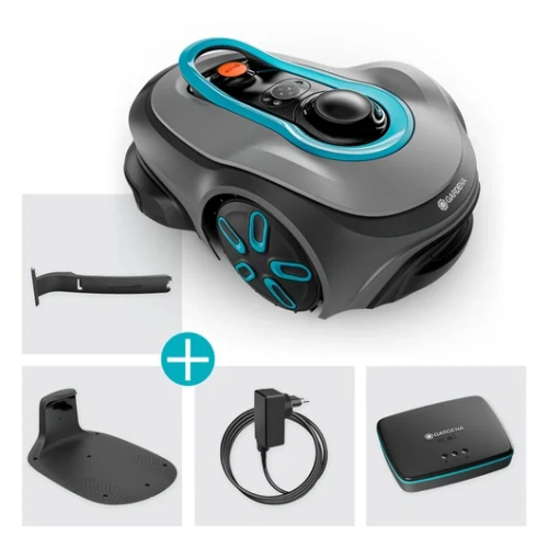 Robot koszący Gardena Sileno SMART Free 600 w kolorze szarym z niebieskimi akcentami, widok z góry. Obok znajduje się uchwyt do montażu, zasilacz oraz stacja dokująca. Robot ma okrągły kształt, widoczne przyciski sterujące oraz logo Gardena.