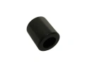 Element odległościowy wertykulatora S 500 PRO Husqvarna w kolorze czarnym, cylindryczny, wykonany z materiału syntetycznego. Widok z boku, ukazujący otwór w środku. Gładka powierzchnia, bez dodatkowych zdobień czy napisów.