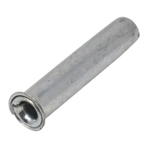 Sworzeń kultywatora TR 530 Husqvarna, metalowy, cylindryczny element w kolorze szarym. Widok z boku, leżący na płaskiej powierzchni. Widoczna wewnętrzna część, z wyprofilowaniem na końcu. Produkt nowy, bez dodatkowych akcesoriów.