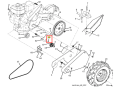 Pierścień osadczy kultywatora TR 530 Husqvarna, metalowy element w kolorze ciemnoszarym, z wyraźnie widocznymi otworami montażowymi. Ujęcie z boku, produkt leży płasko na jednolitym tle. Wymiar niewielki, istotny w kontekście montażu do maszyny.