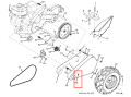 Nakrętka kultywatora TR 530 Husqvarna w kolorze srebrnym, z metalową powierzchnią i gładką fakturą. Widoczna z boku, w położeniu poziomym, umożliwiająca oglądanie gwintu. W tle prosty, jasny kolor, co podkreśla produkt.
