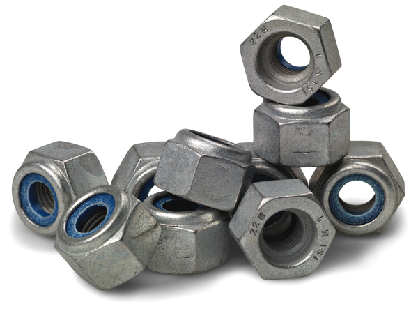 Śruba noża kosiarki GX 560 Husqvarna w kolorze metalicznym, z niebieską uszczelką. Ułożona w grupie, widoczna z boku, pod kątem. Roczniki lub oznaczenia nieczytelne. Elementy montażowe z sześciokątnymi głowicami, o średnicy 22 mm.