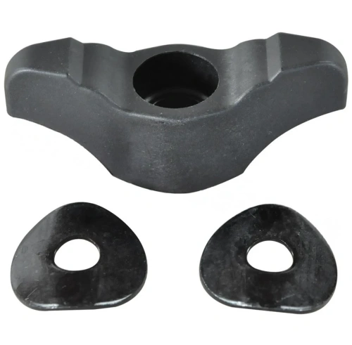 Pokrętło kosiarki LC 353AWD Husqvarna w kolorze czarnym, wykonane z tworzywa sztucznego. Ujęcie frontalne, produkt leży na białym tle. Widoczne są dwa gumowe podkładki z otworami. Kształt ergonomiczny, idealne do montażu w urządzeniu.