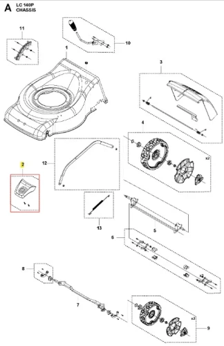 Zestaw pokryw kosiarki LC 140P Husqvarna zawiera czarne elementy montażowe i metalowe części. Widok z góry pokazuje centralną pokrywę z wycięciami, mocowania i oznaczenia na białym tle.