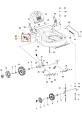 Schemat kosiarki Husqvarna LC 141C pokazujący szary korpus z numerami części, zbliżenie na elementy montażowe i oznaczenie kluczowych części oraz ich układu roboczego na białym tle.