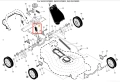 Gałka dźwigni kosiarki LC 153S Husqvarna w kolorze czarnym, z ergonomiczną fakturą, widoczna z boku w zbliżeniu. Element montażowy, posiada wyraźne oznaczenia. Używana jako część mechanizmu kosiarki, umieszczona na białym tle.