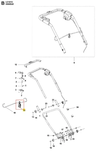 Prowadnik kosiarki LC 141C Husqvarna, złożony element uchwytu z metalowym wykończeniem, widoczny z przodu. Przedstawia detale mocowania i wyprofilowaną rączkę. W tle biały kolor, co podkreśla szczegóły konstrukcyjne.