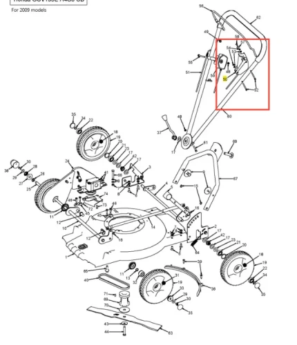 Czarna linka napędu kosiarki Husqvarna WB 48S z metalowym mocowaniem i wzmocnionym sznurem. Widok boczny łączenia z mechanizmem na białym tle. Wymiary w specyfikacji produktu.
